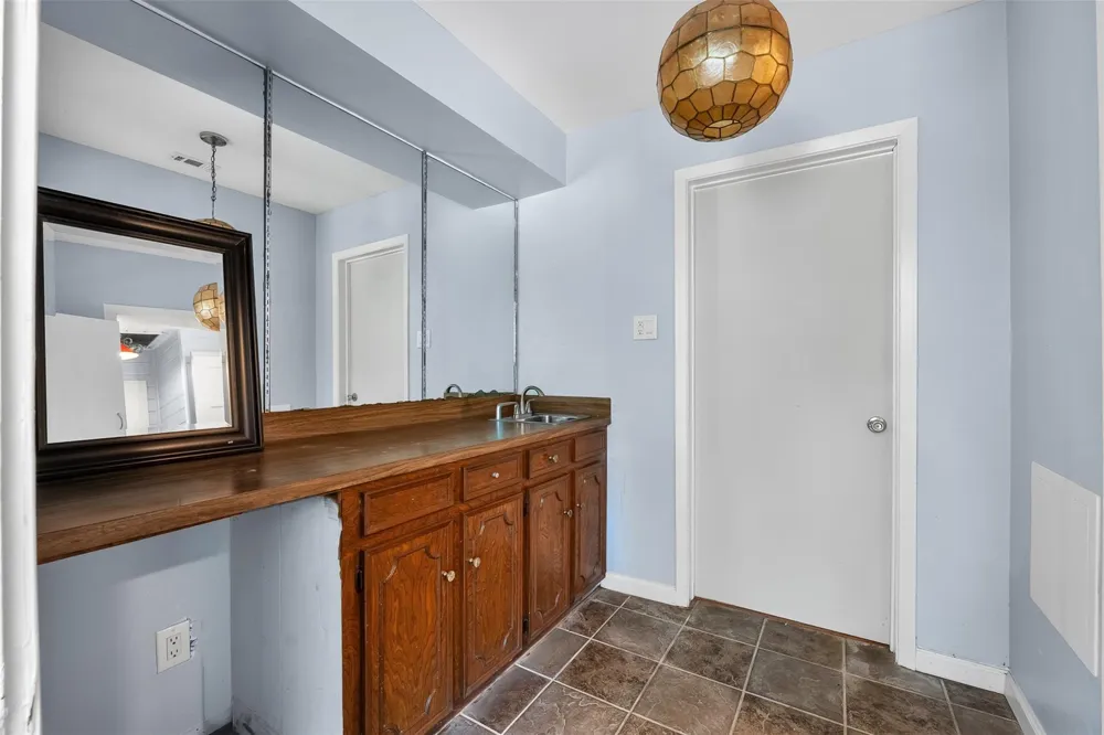 406 E Second Street Corrigan, TX 75939