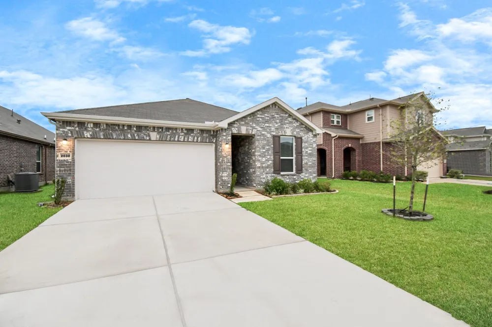 2030 Domeniko Drive Fresno, TX 77545