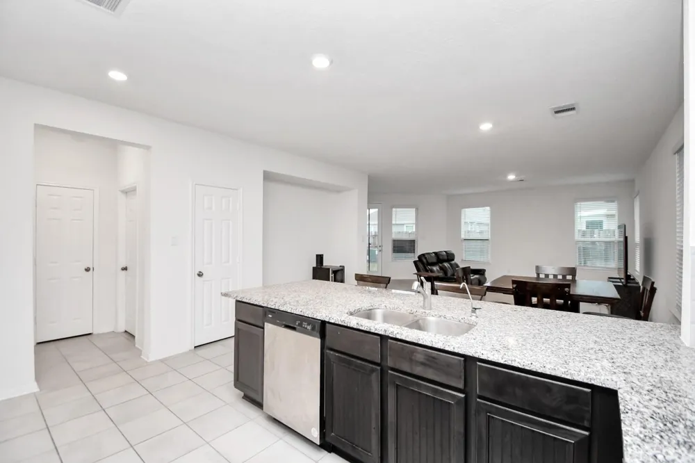 2030 Domeniko Drive Fresno, TX 77545