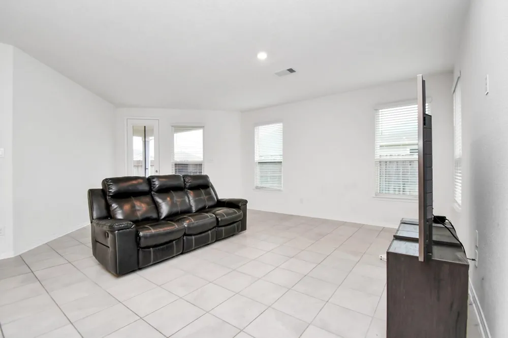 2030 Domeniko Drive Fresno, TX 77545