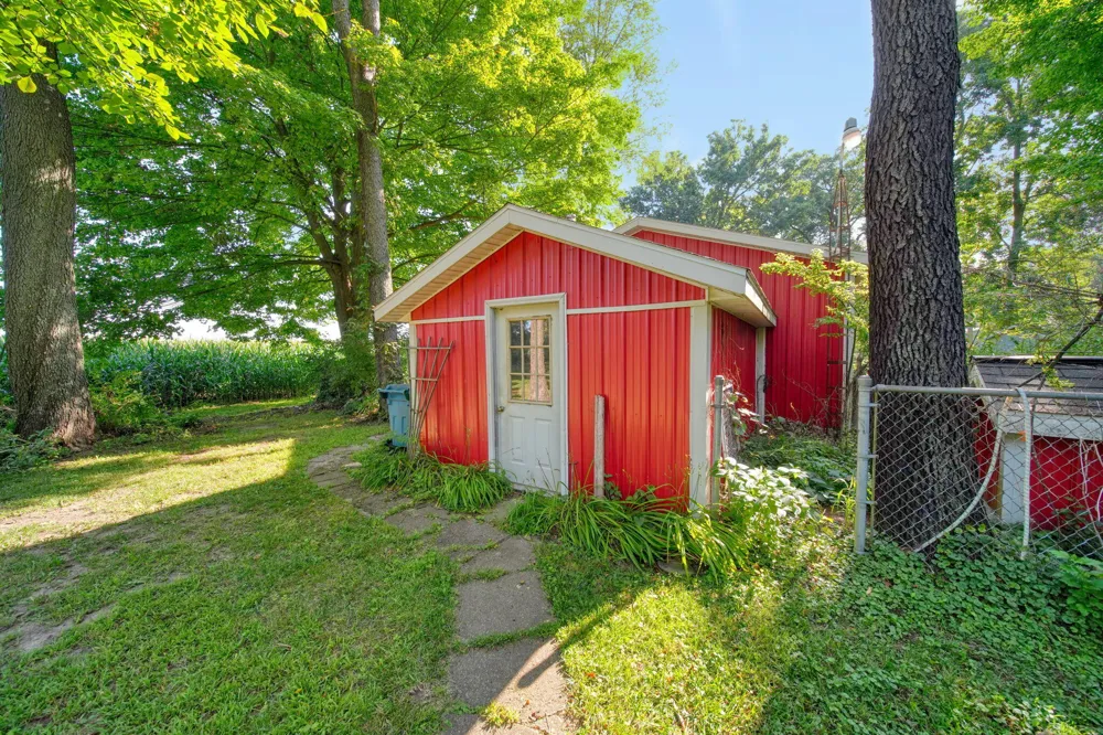 6480 Sears Road Horton, MI 49246