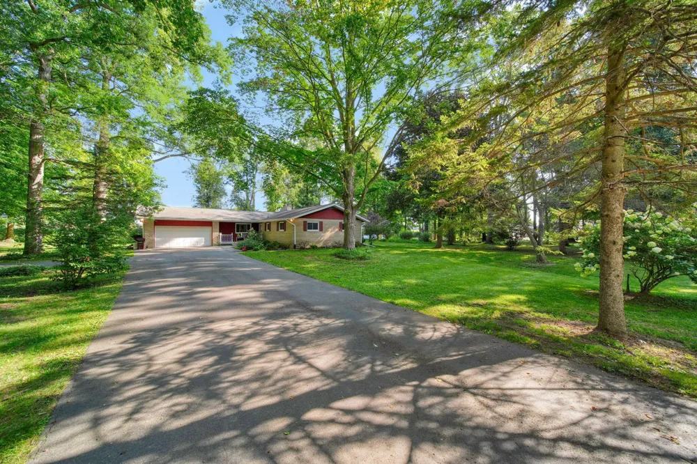 6480 Sears Road Horton, MI 49246