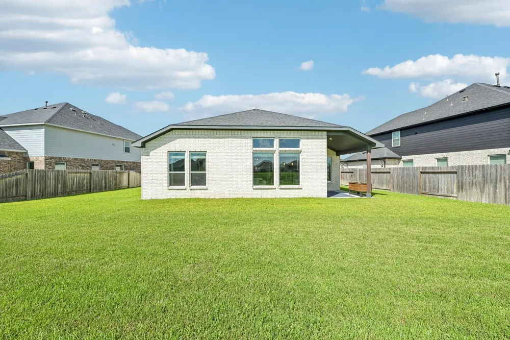 409 Chardonnay Drive Alvin, TX 77511