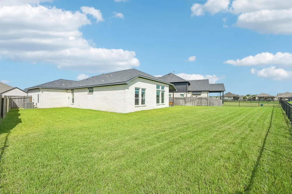 409 Chardonnay Drive Alvin, TX 77511