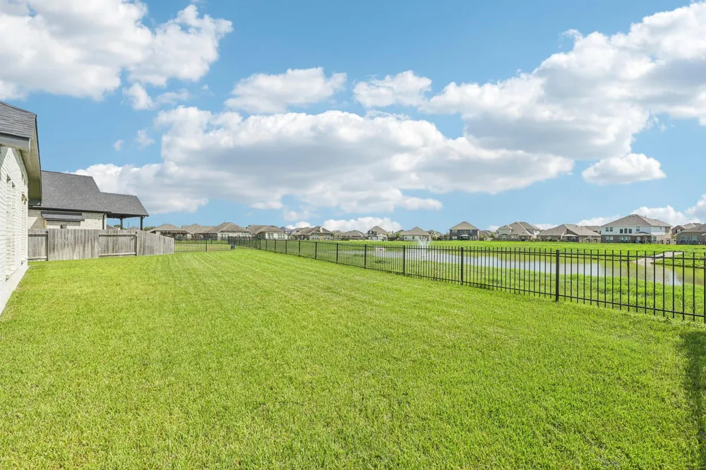 409 Chardonnay Drive Alvin, TX 77511