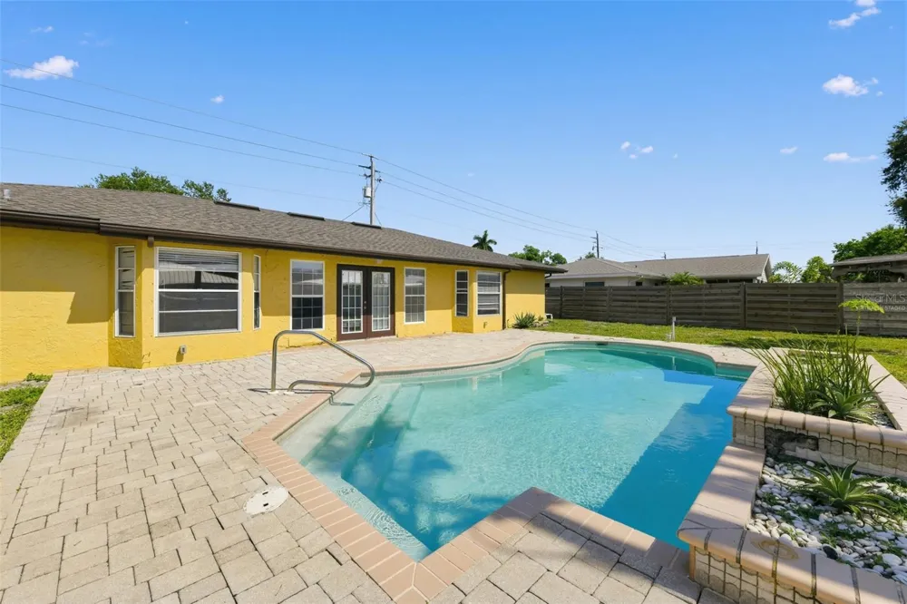 1304 71ST STREET NW Bradenton, FL 34209