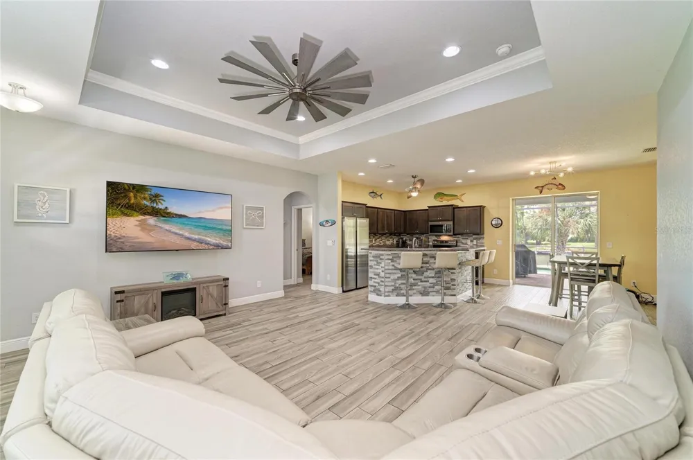 15040 LYNEBURG AVENUE Port Charlotte, FL 33981
