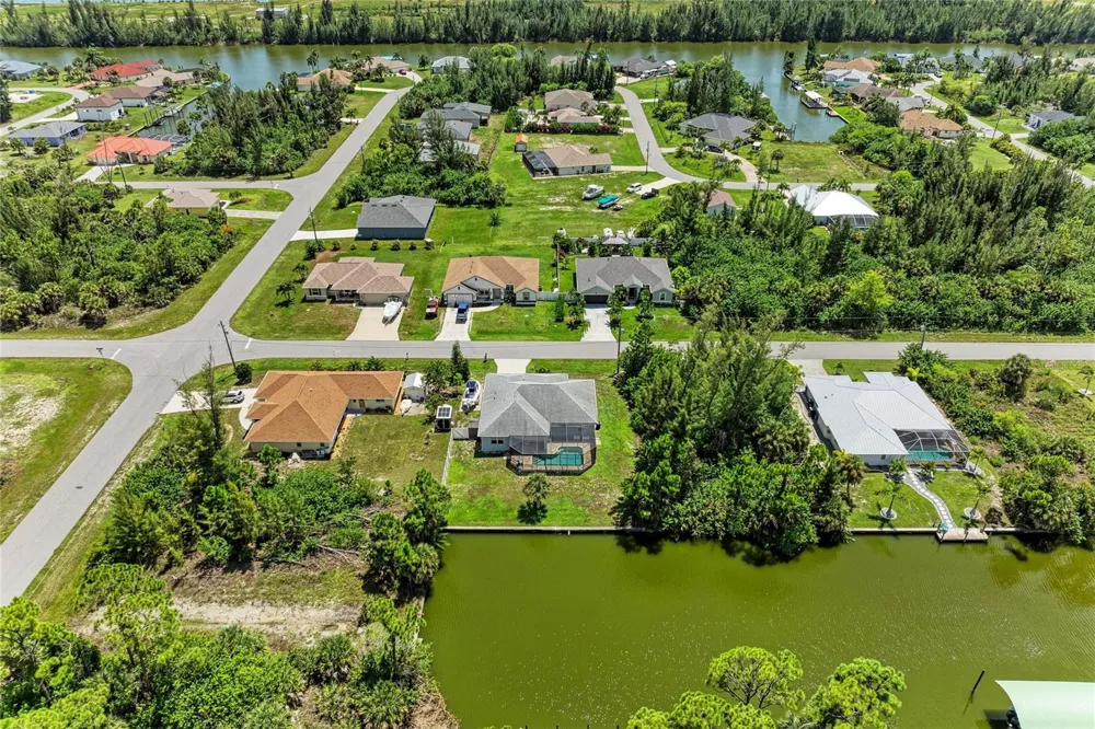 15040 LYNEBURG AVENUE Port Charlotte, FL 33981
