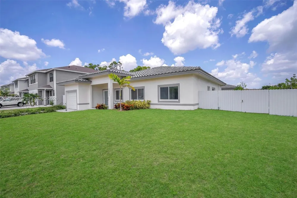 12901 SW 265th St Homestead, FL 33032