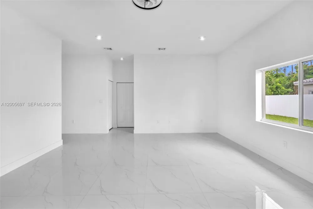 12901 SW 265th St Homestead, FL 33032