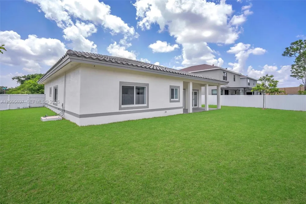 12901 SW 265th St Homestead, FL 33032