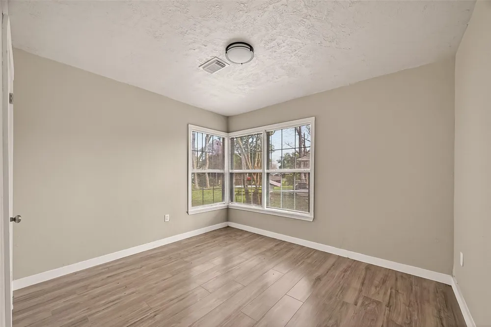1221 Parkway Street Baytown, TX 77520