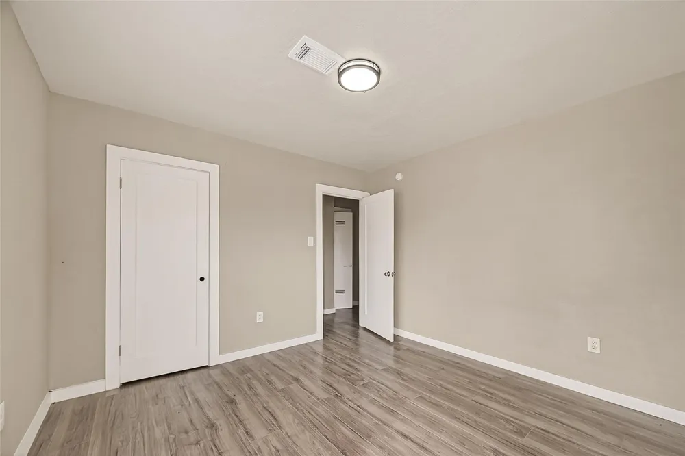 1221 Parkway Street Baytown, TX 77520