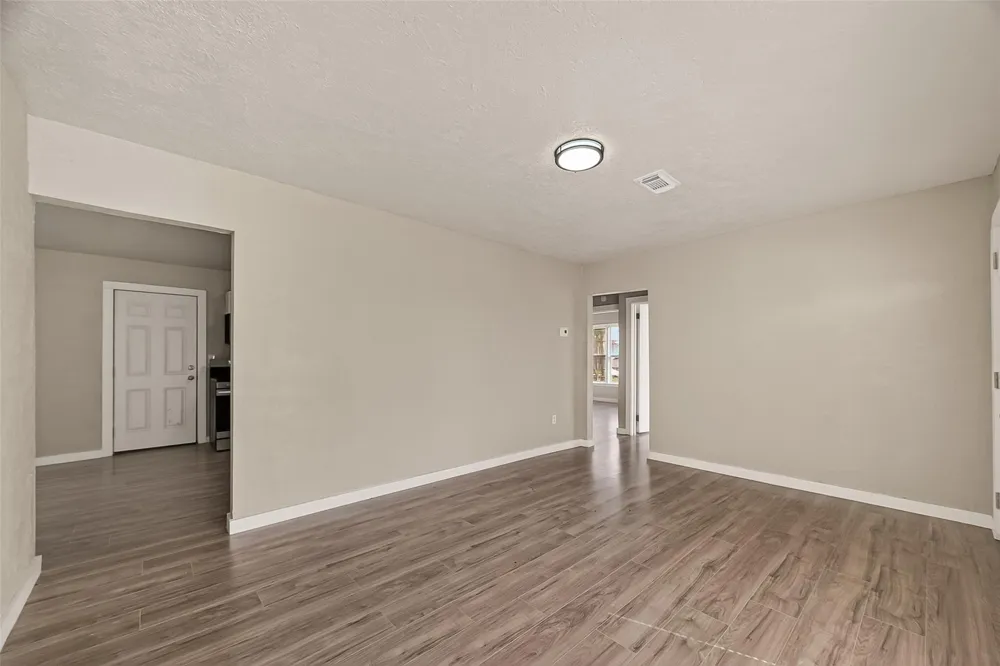 1221 Parkway Street Baytown, TX 77520