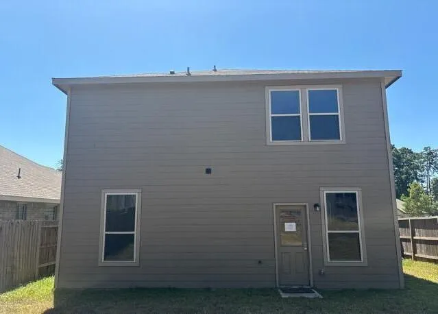 109 Chestnut Gate Drive Willis, TX 77378