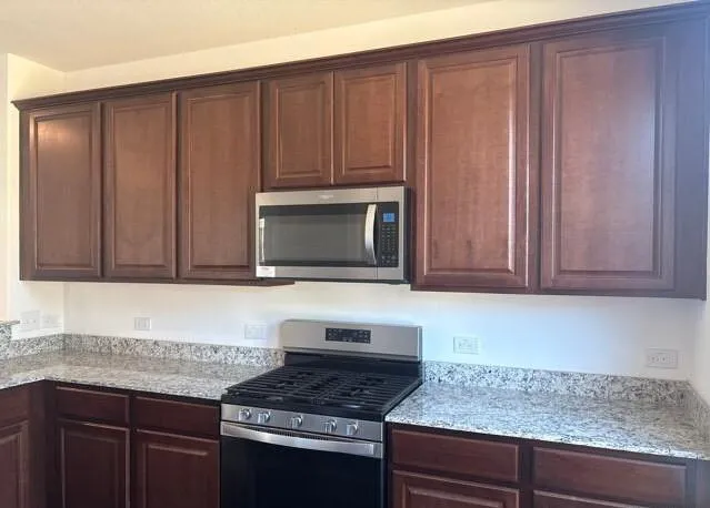 109 Chestnut Gate Drive Willis, TX 77378