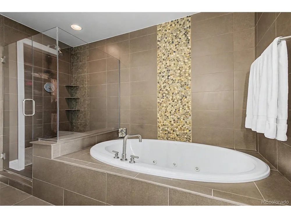 2001 Lincoln Street #1121 Denver, CO 80202