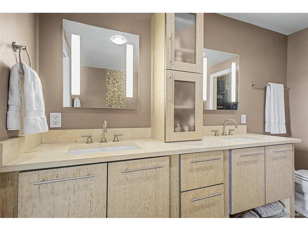 2001 Lincoln Street #1121 Denver, CO 80202