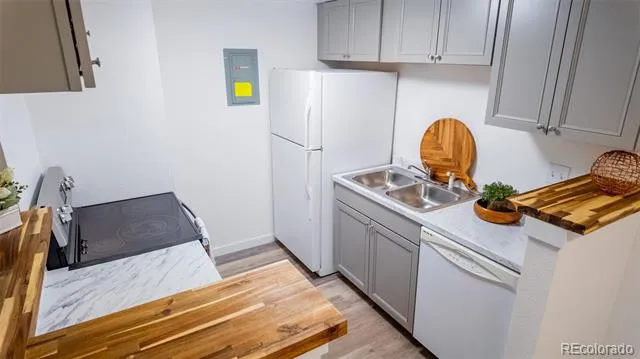 1887 S Pitkin Street #A Aurora, CO 80017