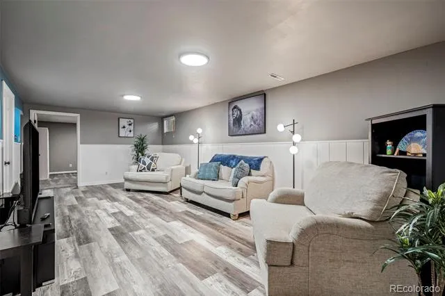 1605 S Cape Street Lakewood, CO 80232