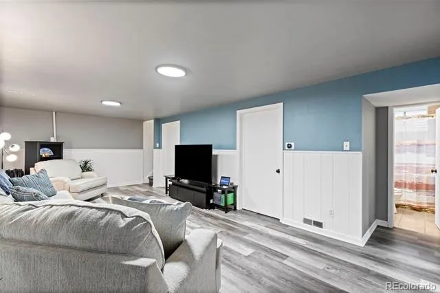 1605 S Cape Street Lakewood, CO 80232
