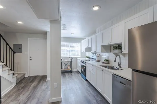 1200 S Monaco St Parkway #17 Denver, CO 80224