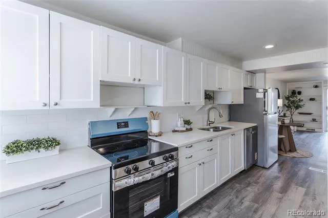 1200 S Monaco St Parkway #17 Denver, CO 80224