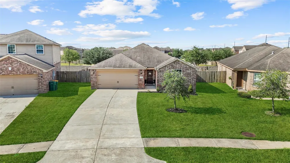 1607 Yellow Stone Drive Iowa Colony, TX 77583