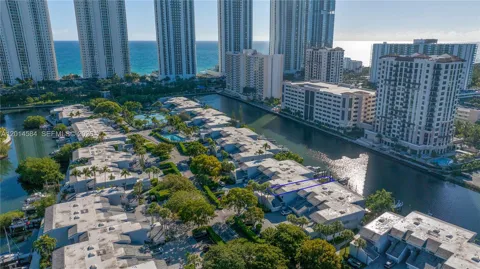 310 Poinciana Dr #802