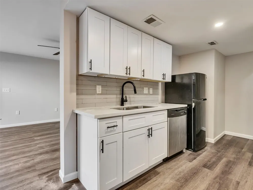 5636 Birchmont Drive #21 Houston, TX 77091