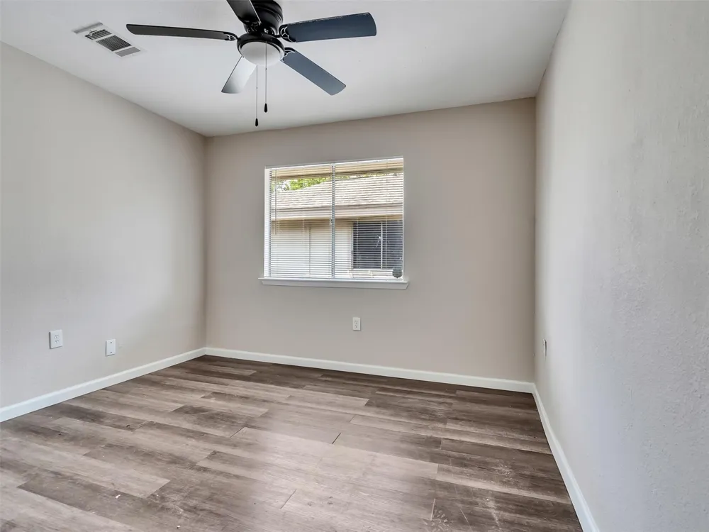 5636 Birchmont Drive #21 Houston, TX 77091