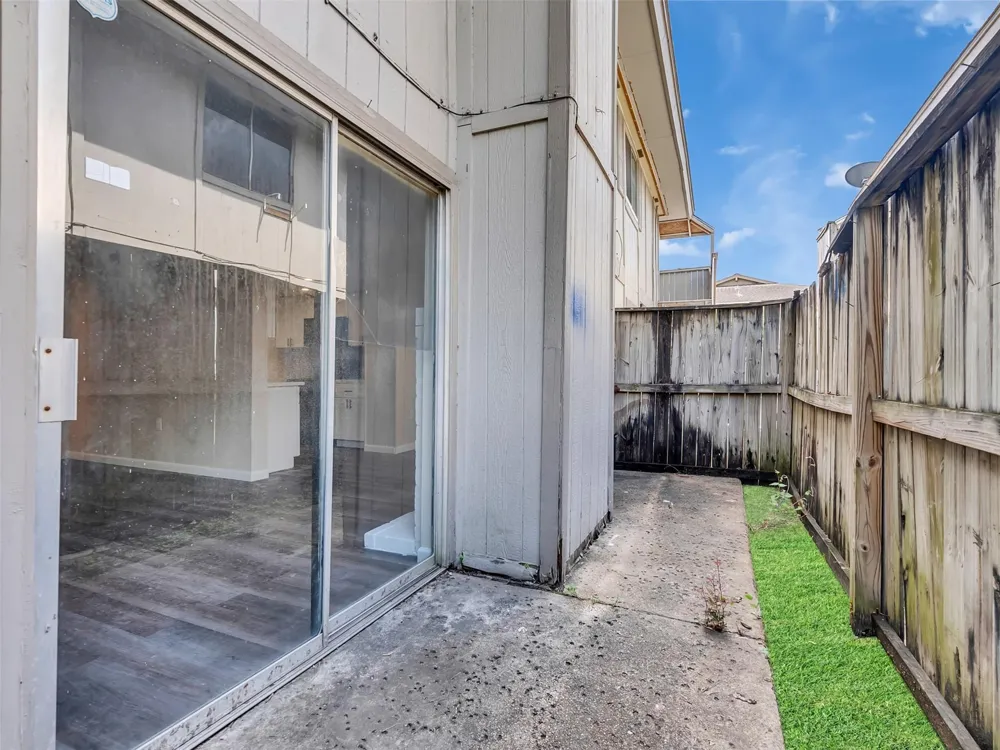 5636 Birchmont Drive #21 Houston, TX 77091