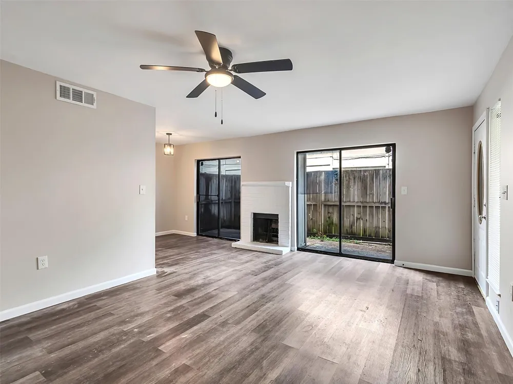 5636 Birchmont Drive #21 Houston, TX 77091