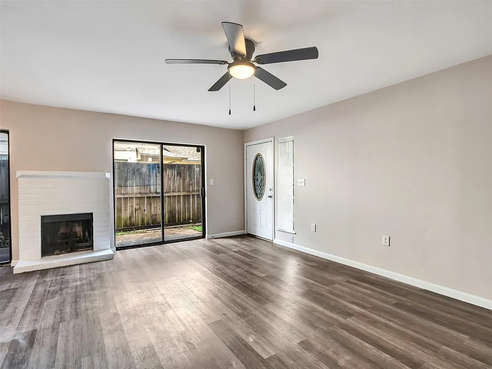 5636 Birchmont Drive #21 Houston, TX 77091