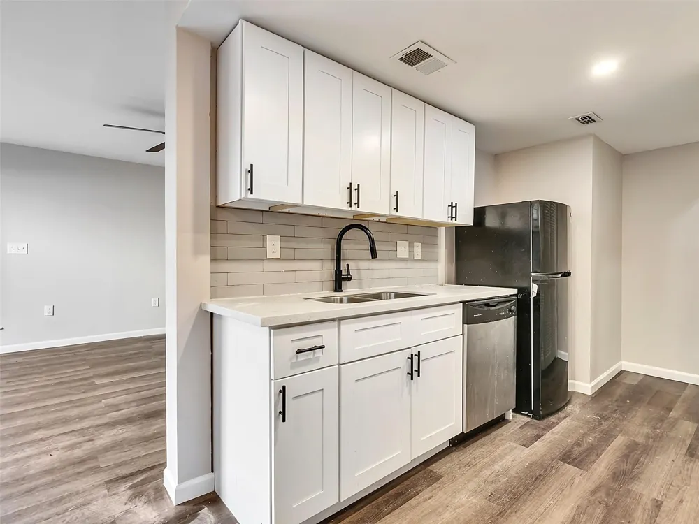 5636 Birchmont Drive #21 Houston, TX 77091