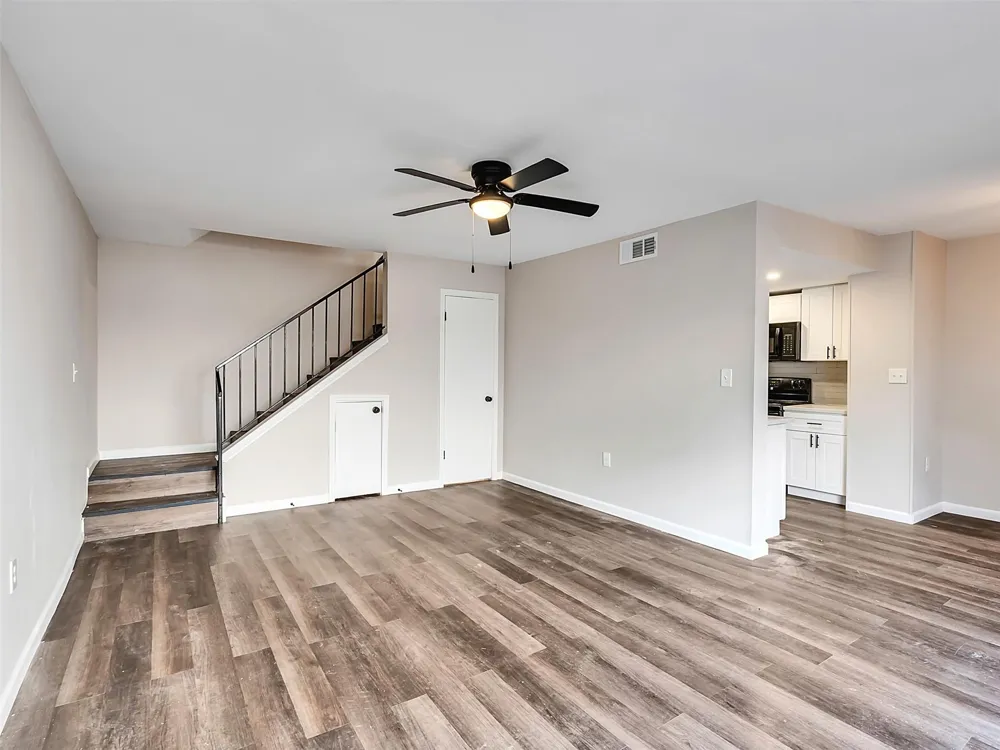 5636 Birchmont Drive #21 Houston, TX 77091