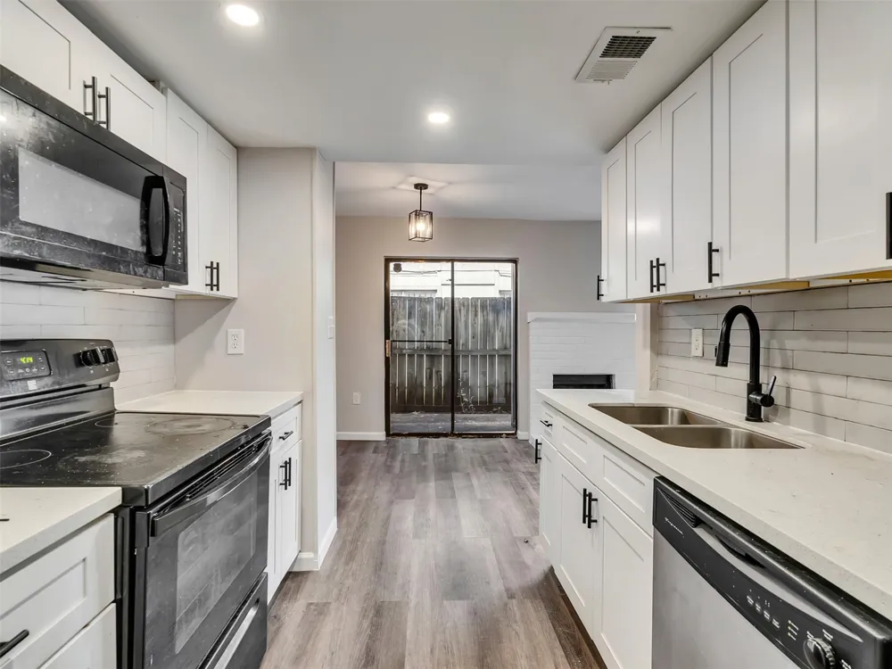 5636 Birchmont Drive #21 Houston, TX 77091