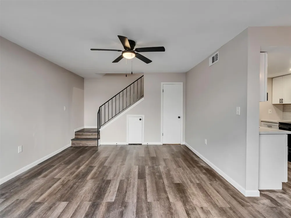 5636 Birchmont Drive #21 Houston, TX 77091