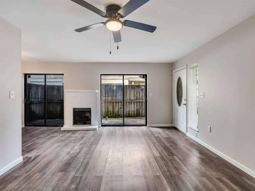 5636 Birchmont Drive #21 Houston, TX 77091