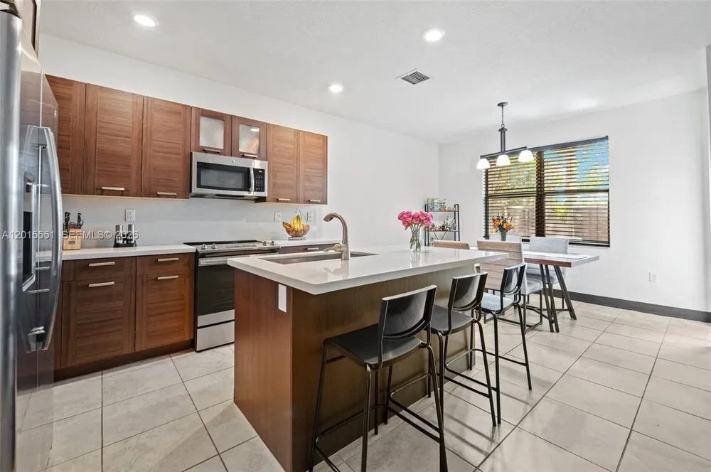 15776 NW 91st Ct Miami Lakes, FL 33018