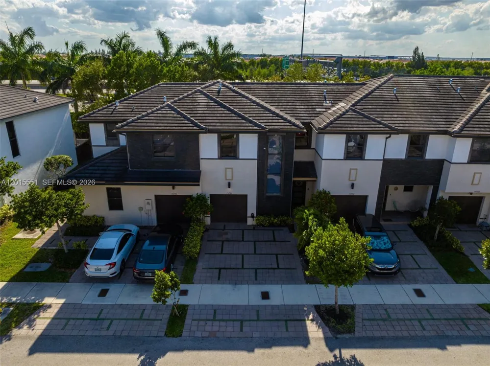 15776 NW 91st Ct Miami Lakes, FL 33018