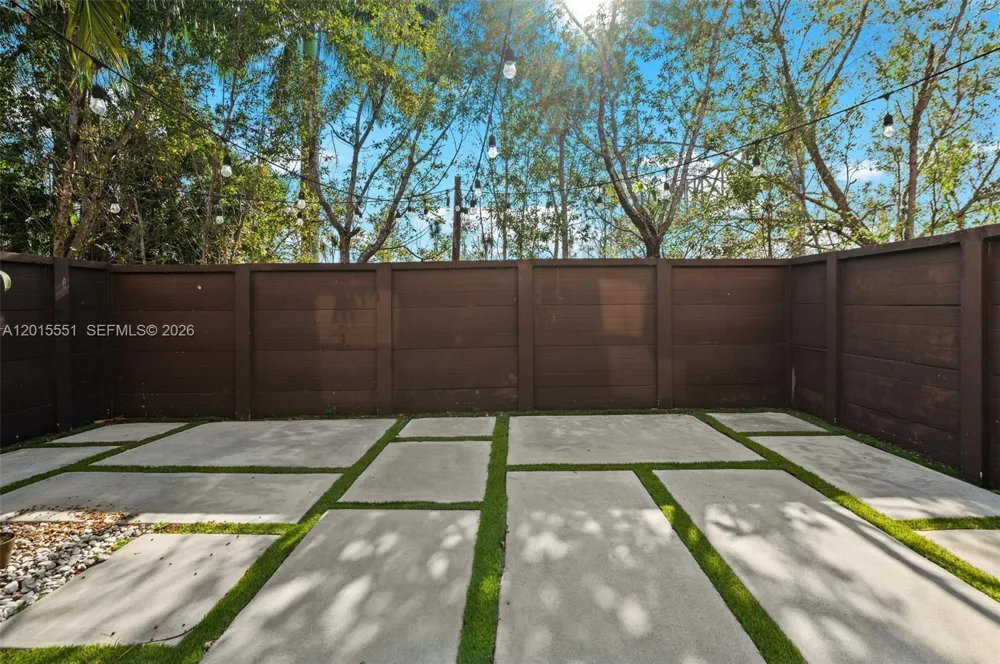 15776 NW 91st Ct Miami Lakes, FL 33018