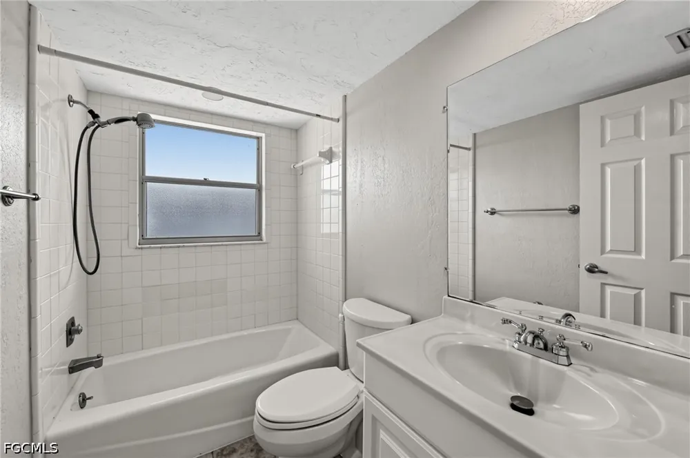 71st Street NW Bradenton, FL 34209
