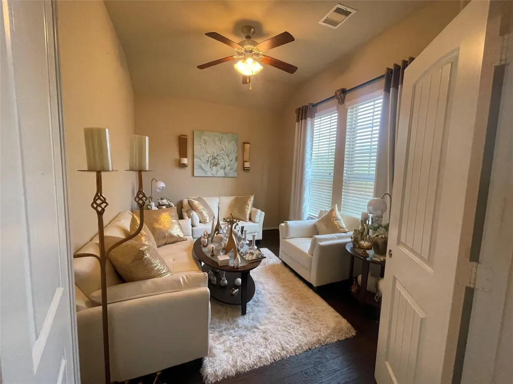 2206 Antler Trails Drive Crosby, TX 77532