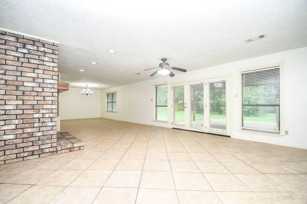 6702 Spring Leaf Drive Spring, TX 77379