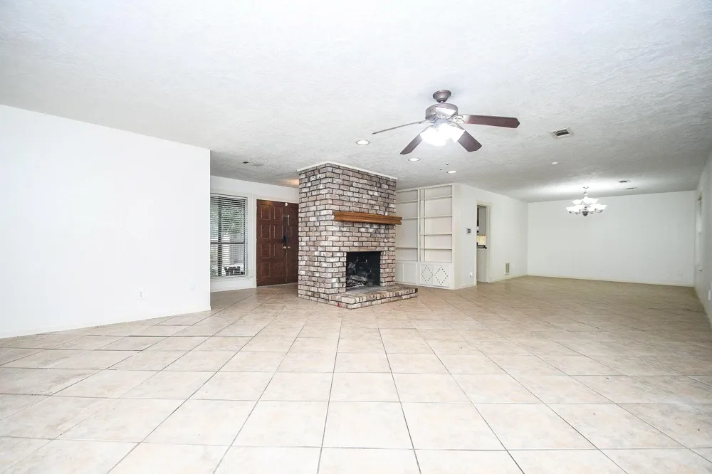 6702 Spring Leaf Drive Spring, TX 77379