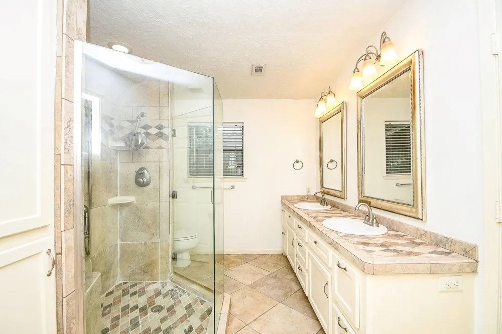 6702 Spring Leaf Drive Spring, TX 77379
