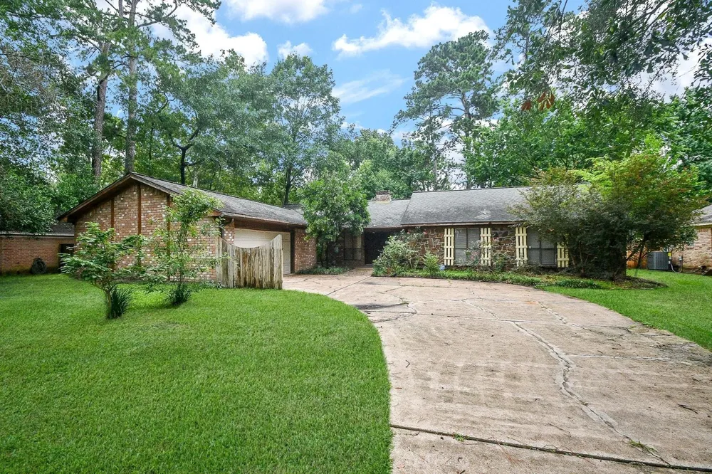 6702 Spring Leaf Drive Spring, TX 77379