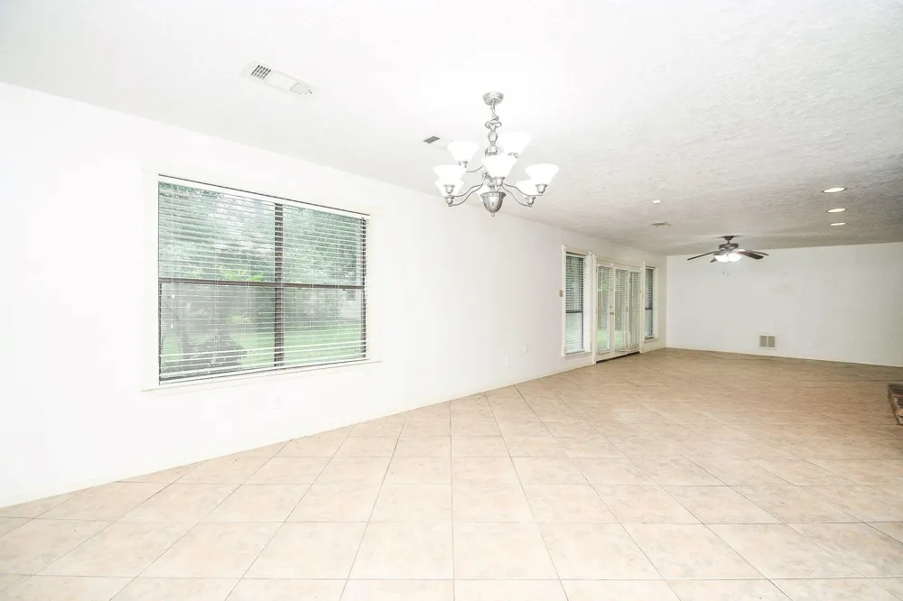 6702 Spring Leaf Drive Spring, TX 77379