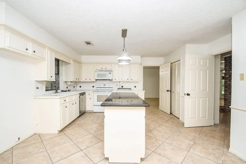 6702 Spring Leaf Drive Spring, TX 77379